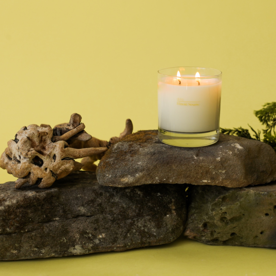 dilo- HINOKI SESAME CANDLE