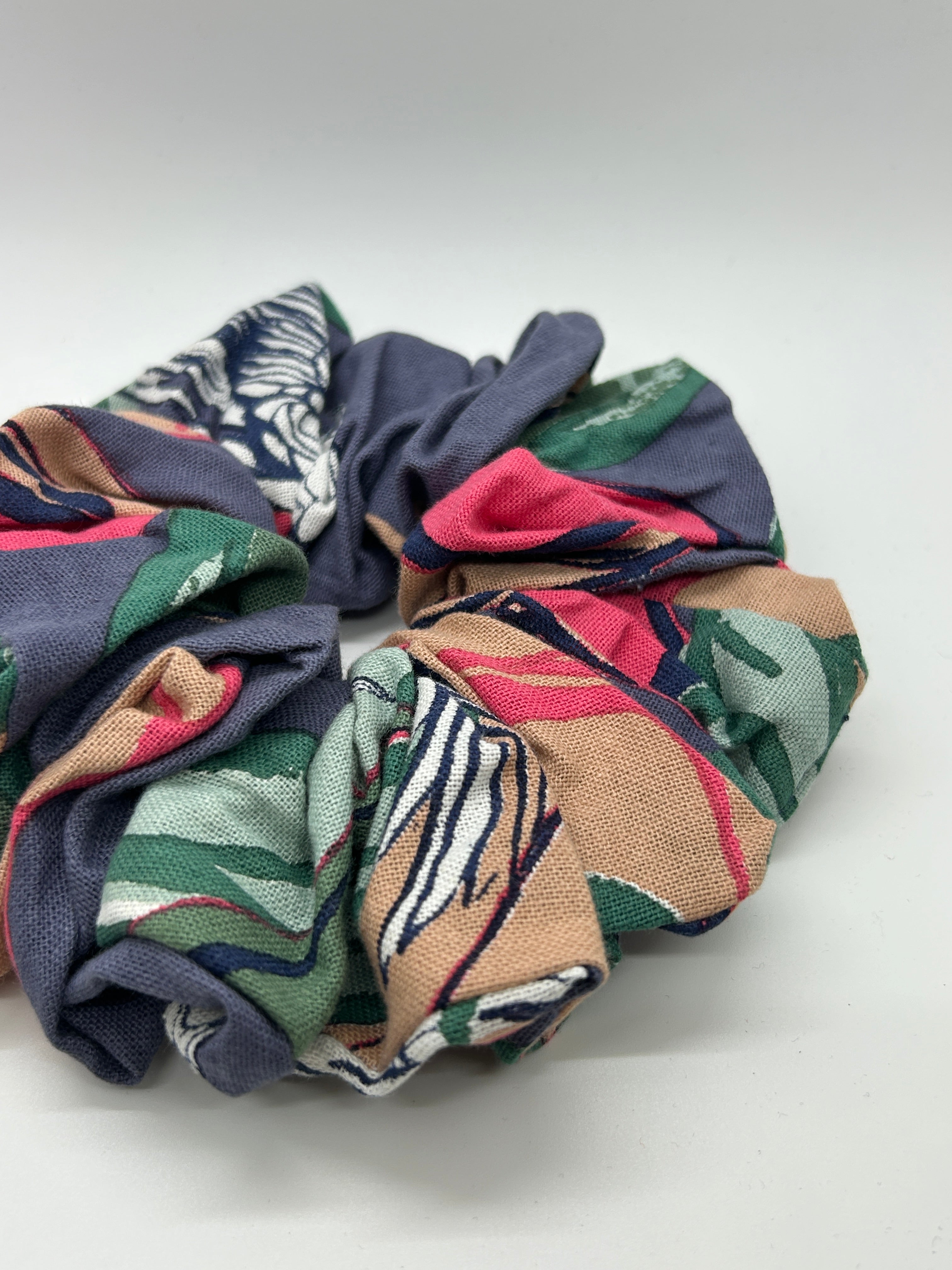 Scrunchie - Dusk Bird