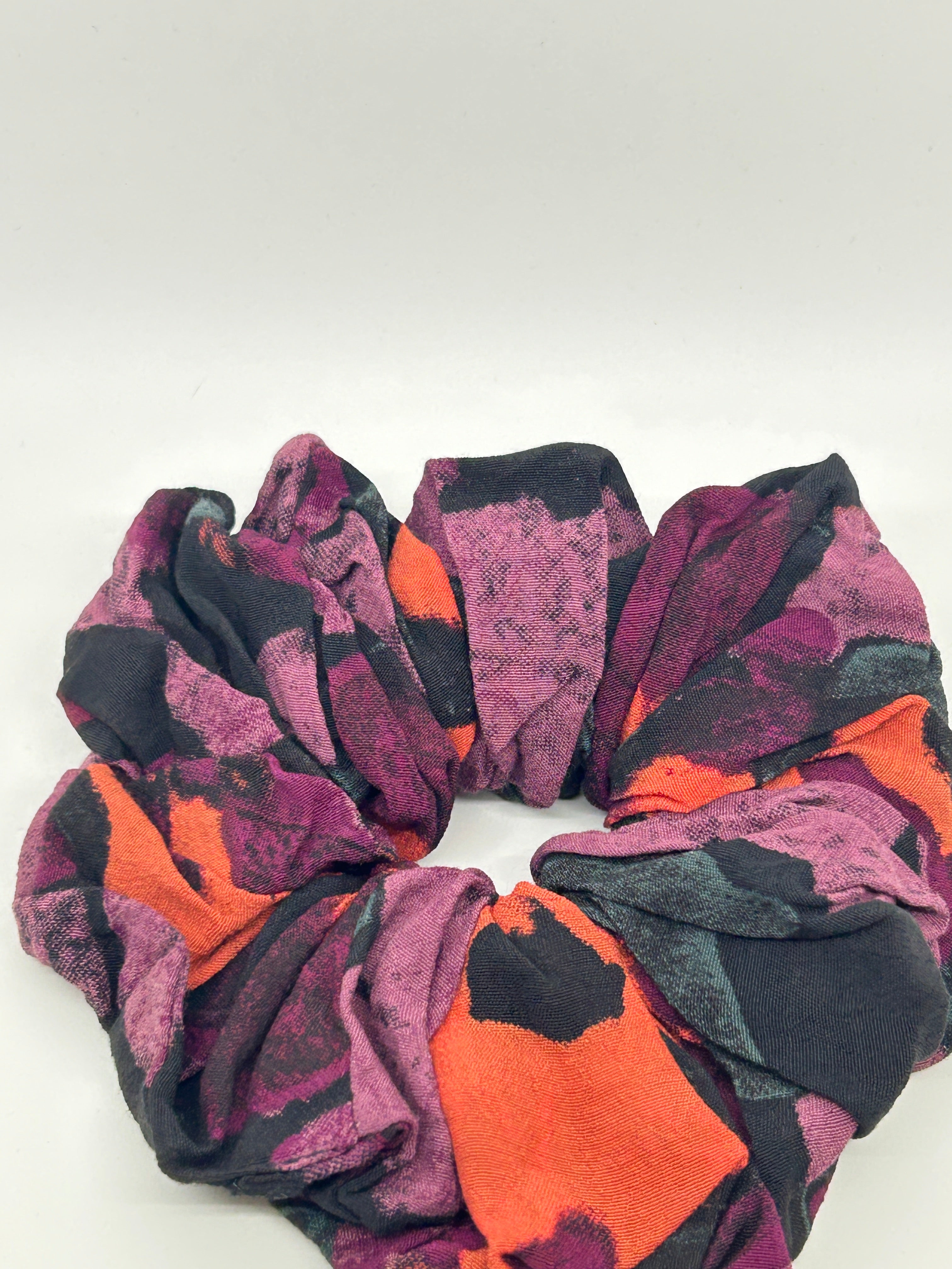 Scrunchie - Black Alcea