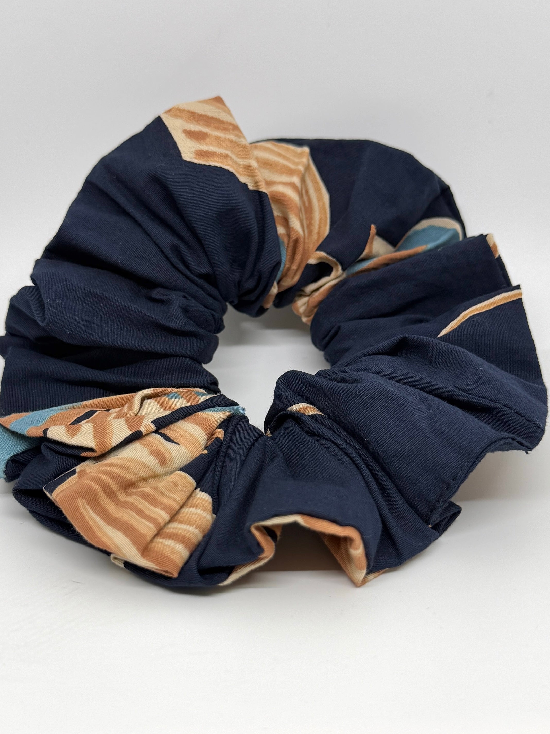 Scrunchie - Navy Aralia