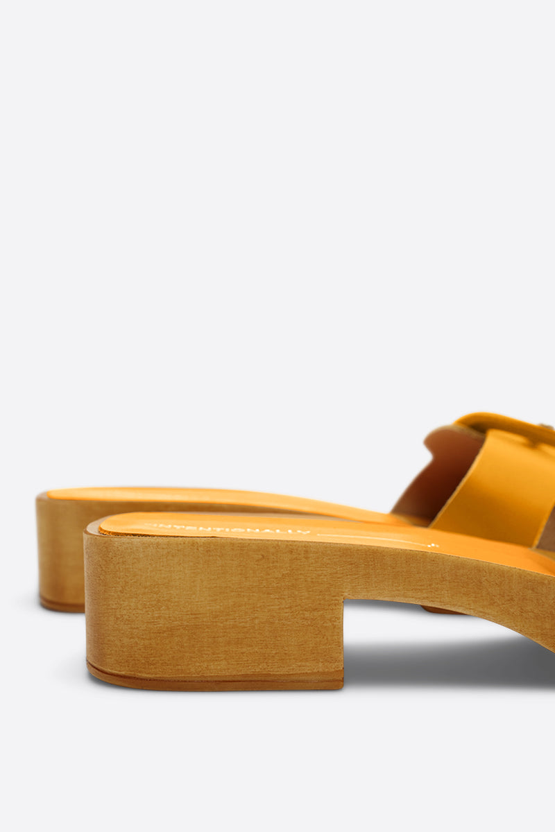 Mar Leather Clog