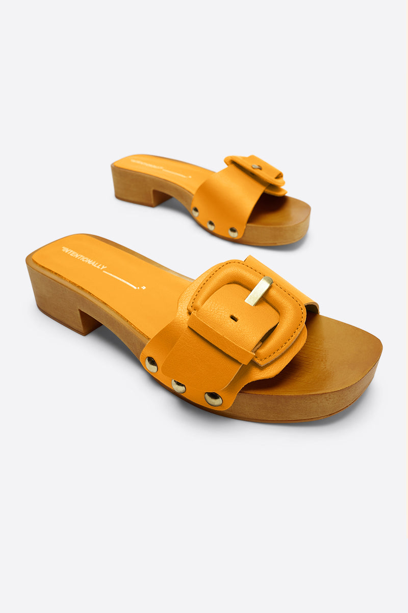 Mar Leather Clog