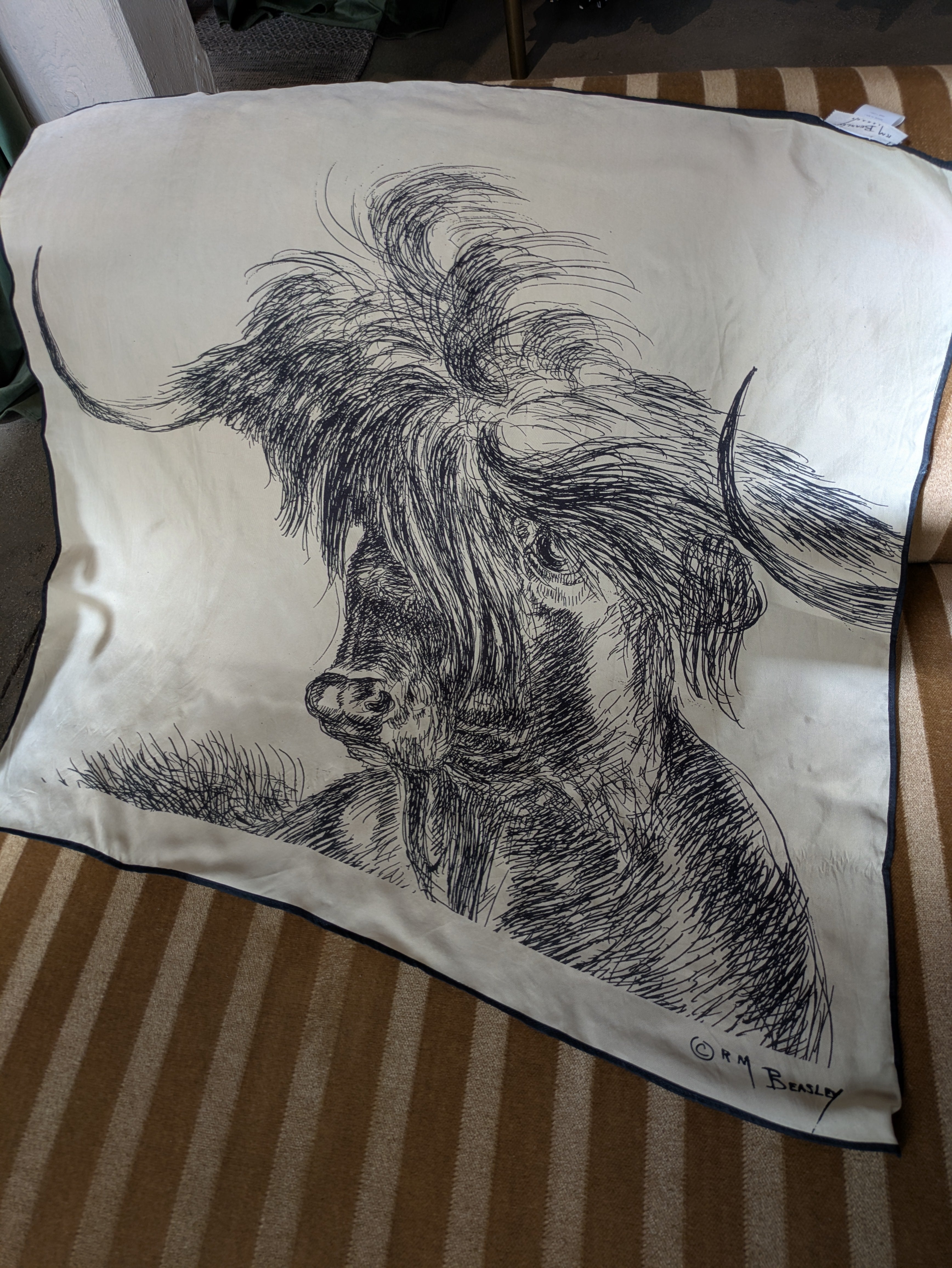 RM Beasley Cupro Scarves - Bull (White)