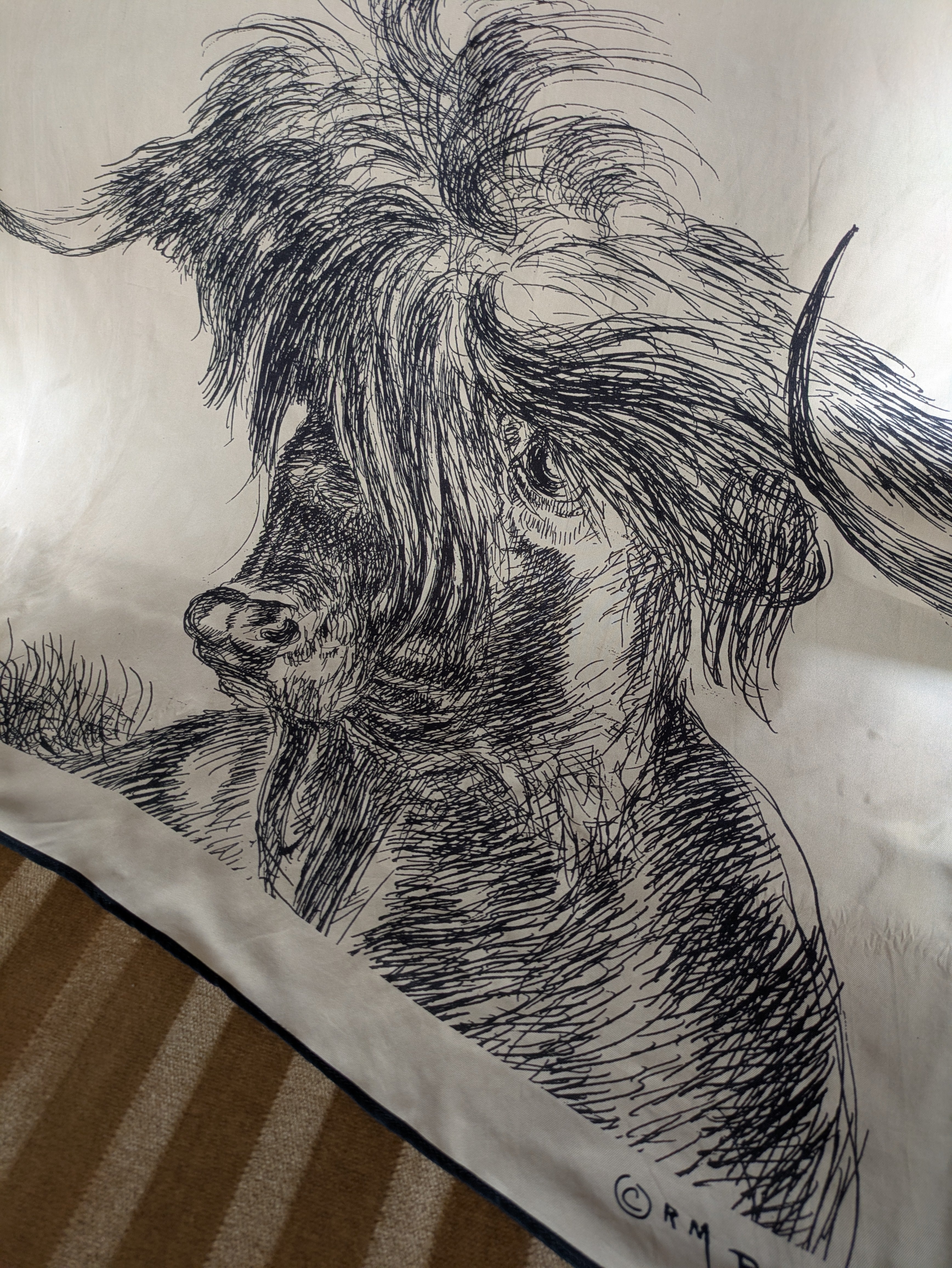 RM Beasley Cupro Scarves - Bull (White)