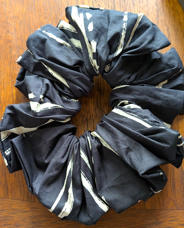 Scrunchie - Black Sumi