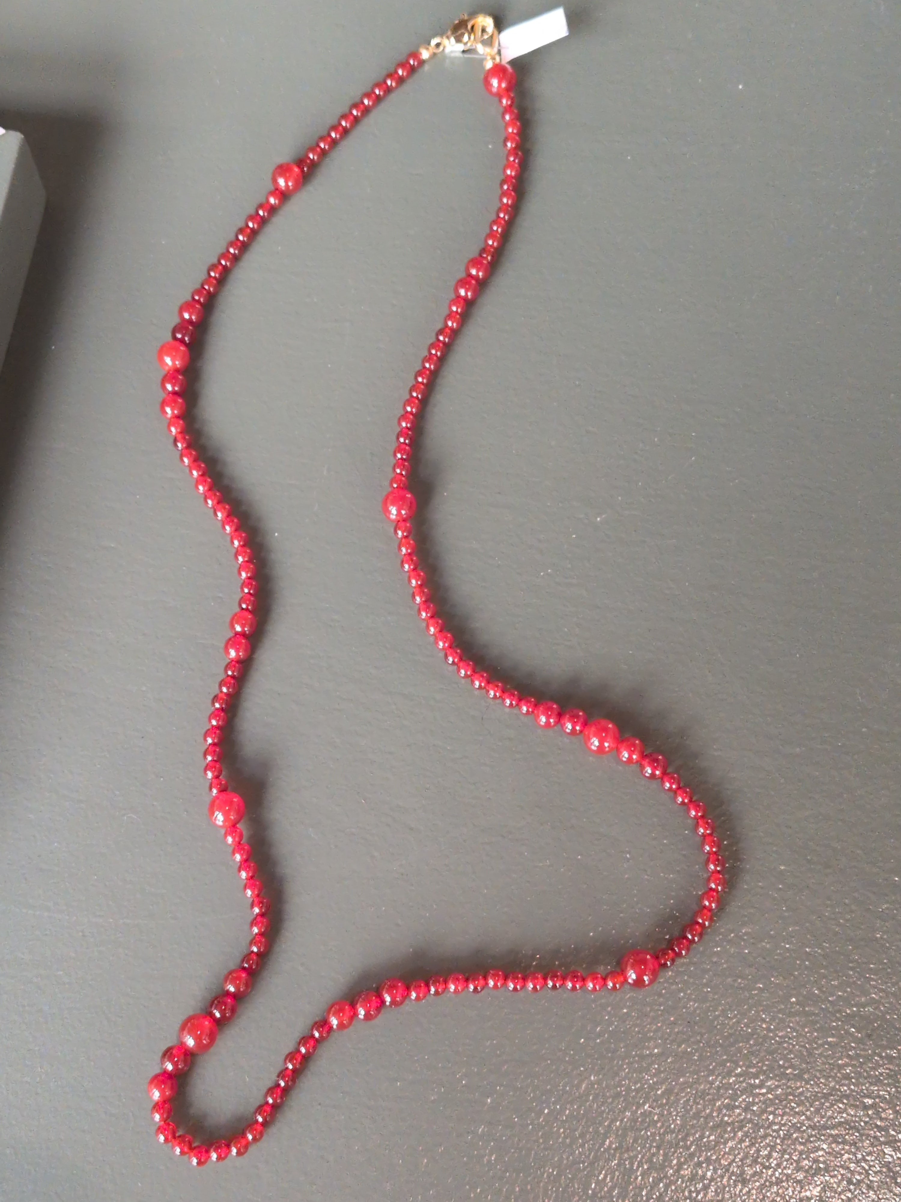 BY ORLY - Gradient Carnelian Necklace