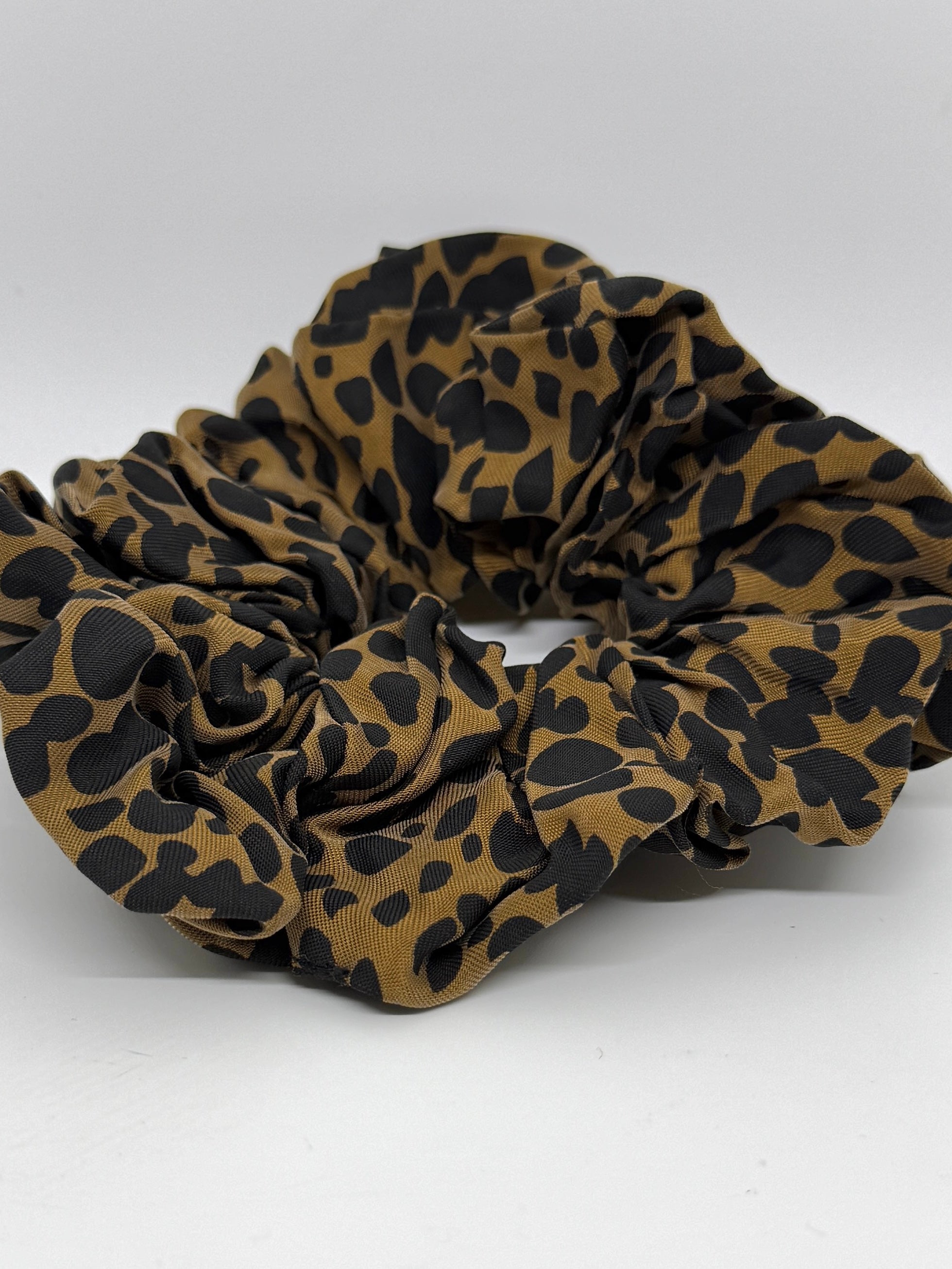Scrunchie - Gold Juno