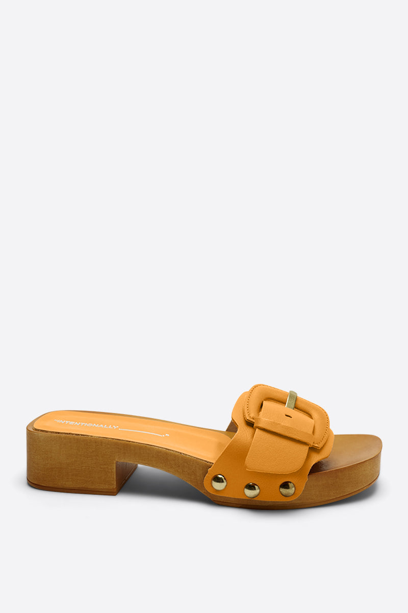 Mar Leather Clog